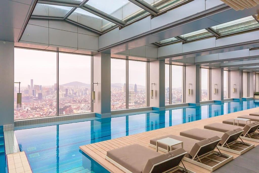 Emaar, Dinner At 102M With A View Of The Bosphorus اسطنبول المظهر الخارجي الصورة
